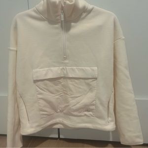 Never worn Alo quarter zip!